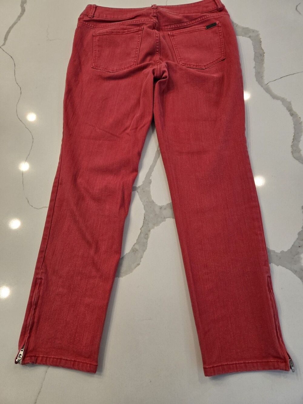 So Slimming by Chico's Women's Washed Red Ankle Zip Jeans Size 0.5 US Size 6 - Picture 8 of 15